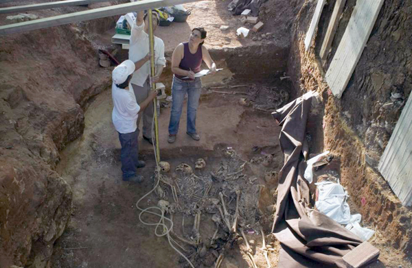 1246201281_092708_fotosumario2_grande_0