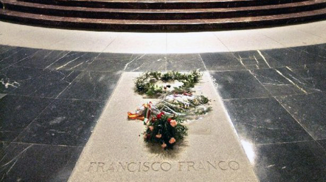 tumbafranco01.jpg_201111301_1