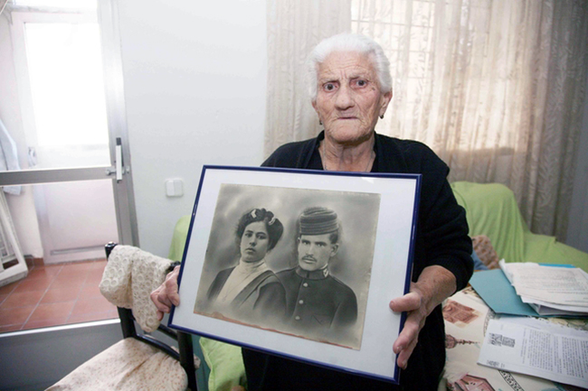 92361FD5-A417-A011-F07D56C36E874A6C