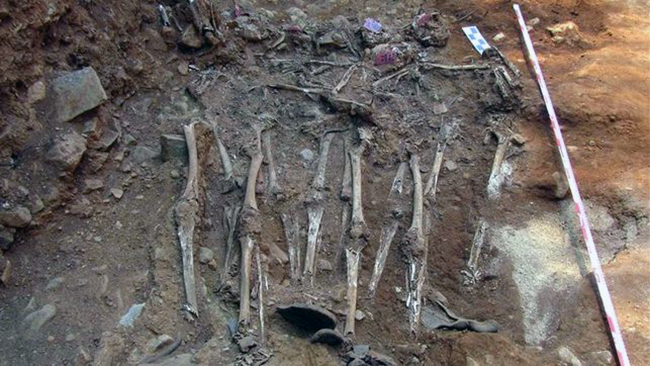 Autorizan-exhumacion-financiada-solidariamente-Internet_EDIIMA20130830_0195_13