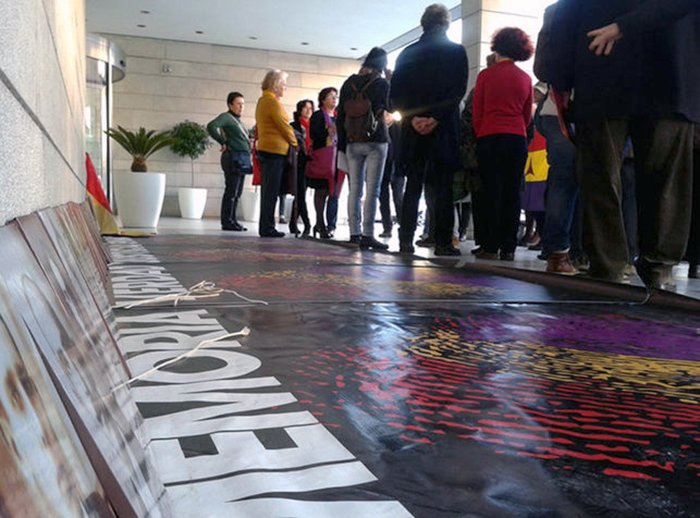 Victimas-franquismo-trasladando-Naciones-Unidas_EDIIMA20140125_0227_5