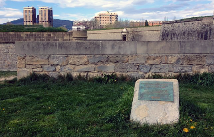 homenaje-fusilados-Vuelta-Castillo-Pamplona_EDIIMA20150410_0677_5