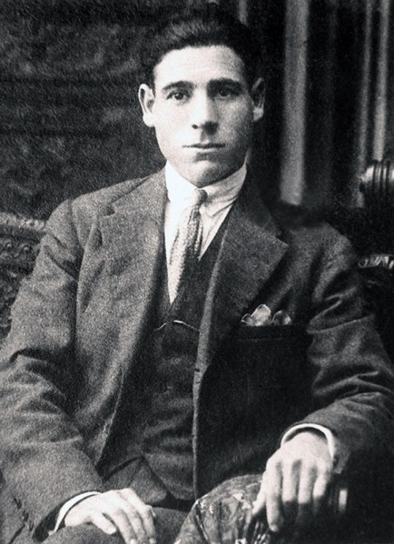 el-valle-de-los-cados-cmo-es-el-mayor-cementerio-de-la-guerra-civil-espaola-body-image-1464596795