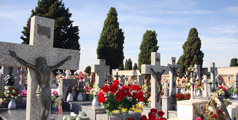 9JUL_CementerioIZ_thumb_690