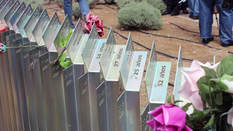 homenaje-victimas-franquismo-cementerio-torrero_ediima20160216_0714_4